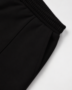 The Relaxed Pleat Trouser - Black